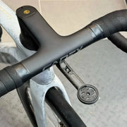 Giant Cadex Carbon Computer Mount | 10.6g Ultralight Design for Aero, Race & Contact SLR Handlebars - Detail 2