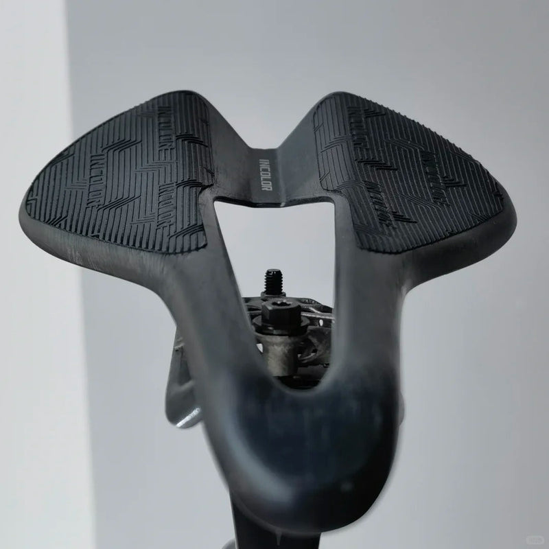 INCOLOR RC-1 Full Carbon Short-Nose Saddle — 82–83g — 7×9mm Rails