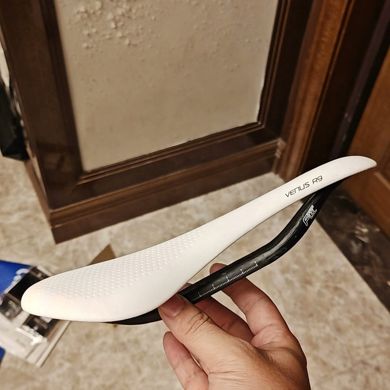 PAVEWAY Aeolus RSL-Inspired Full Carbon Road Saddle — 250 × 145mm