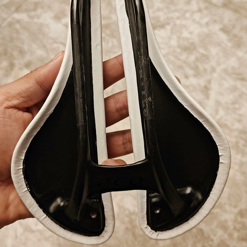 PAVEWAY Aeolus RSL-Inspired Full Carbon Road Saddle — 250 × 145mm