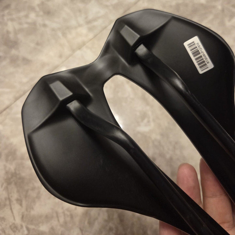 PAVEWAY SLR 4D 3D-Inspired Carbon Racing Saddle — 242 × 143mm — Black / White